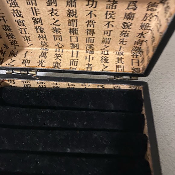 Ring display - Picture 3 of 4